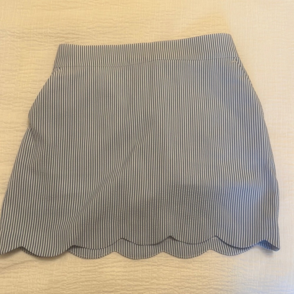 Vineyard Vines golf skort, girls size small (7-8).